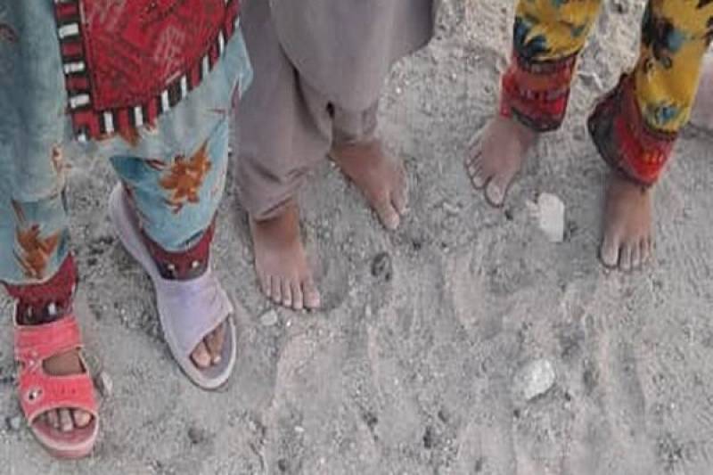 کمک کالاهای اساسی به مردم مناطق محروم جنوب استان کرمان